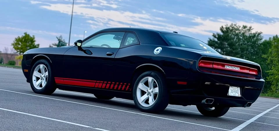 2012 Dodge Challenger 3rd Gen - Image 7 of 20