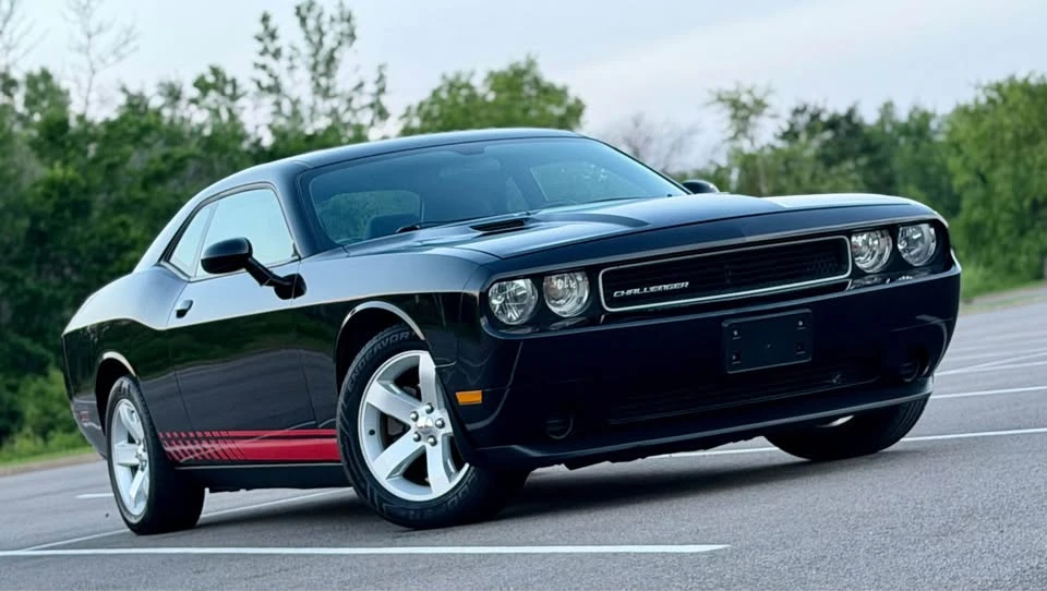 2012 Dodge Challenger 3rd Gen - Image 3 of 20