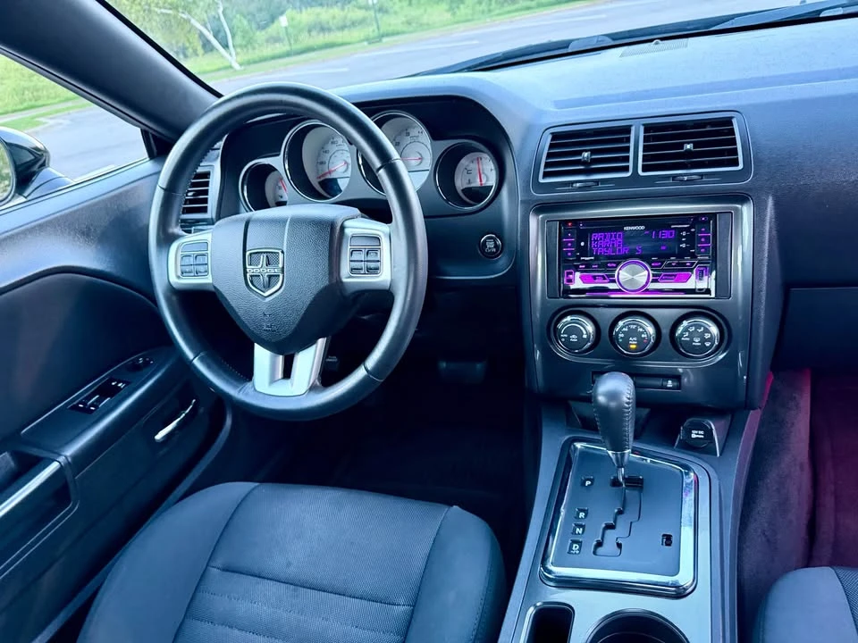 2012 Dodge Challenger 3rd Gen - Image 19 of 20