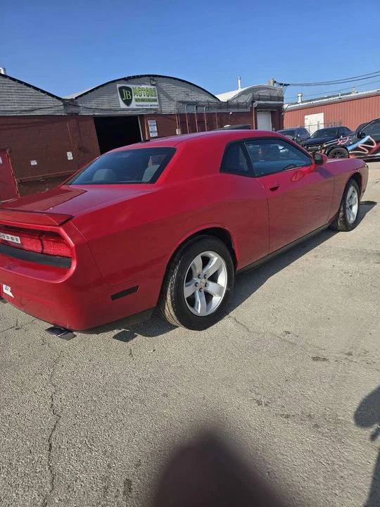 2012 Dodge Challenger 3rd Gen - Image 3 of 7