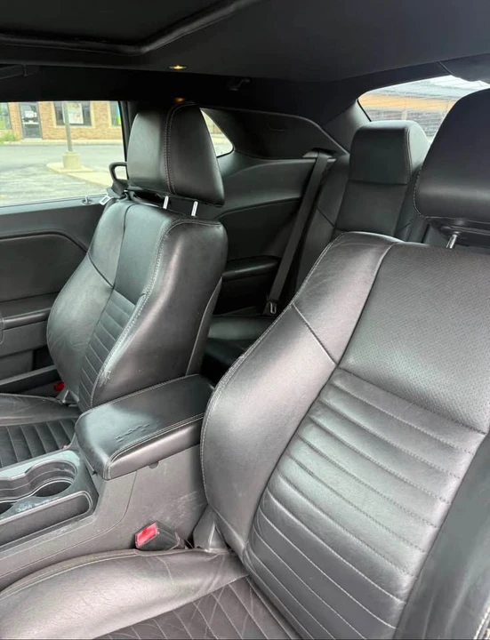 2012 Dodge Challenger 3rd Gen - Image 7 of 8