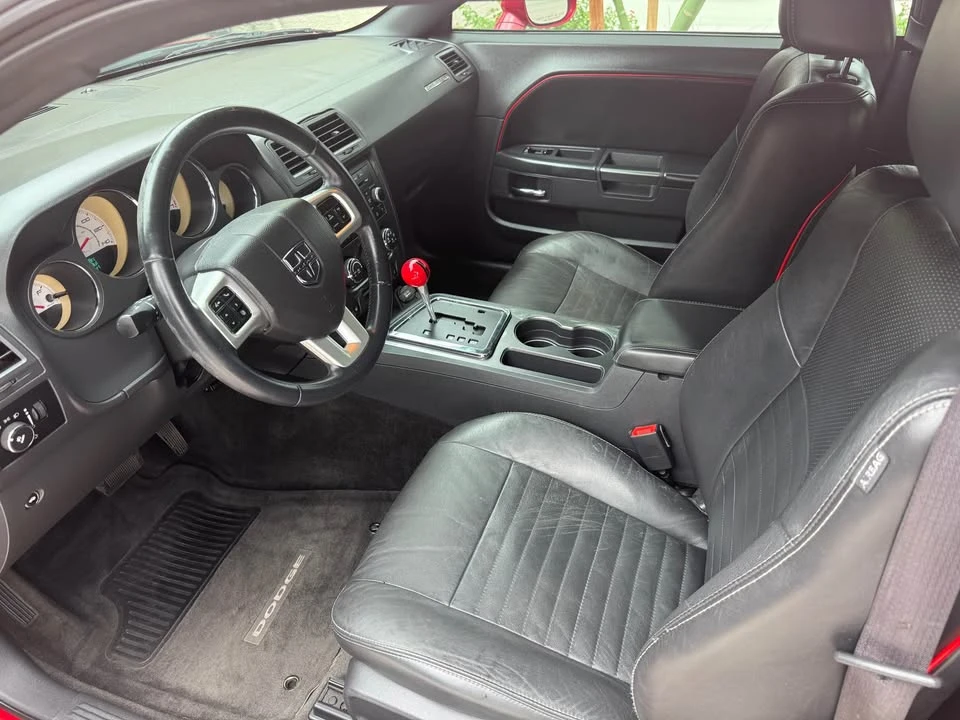 2012 Dodge Challenger 3rd Gen - Image 6 of 11