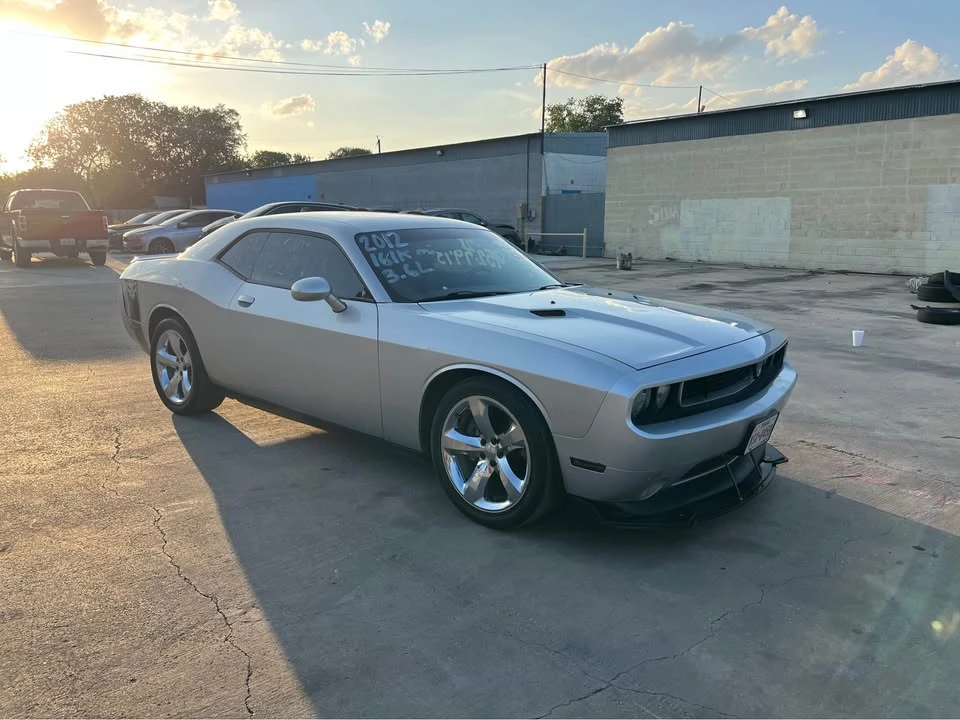 2012 Dodge Challenger 3rd Gen - Image 3 of 9