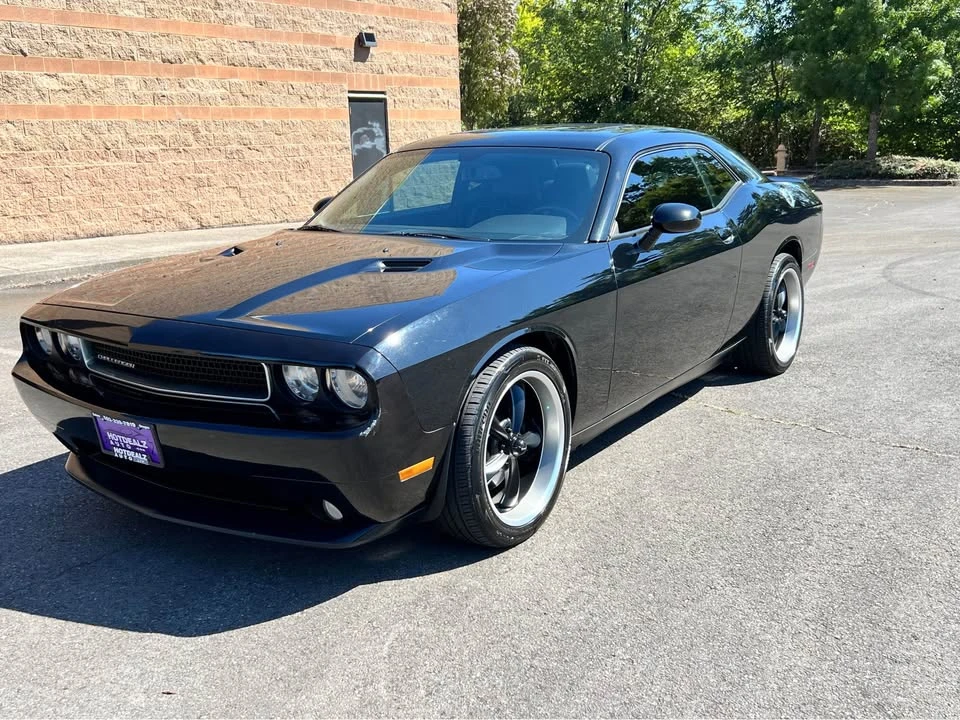 2012 Dodge Challenger 3rd Gen - Image 3 of 10