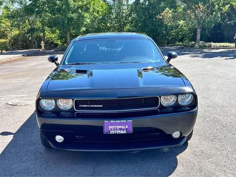 2012 Dodge Challenger SXT Coupe 2D