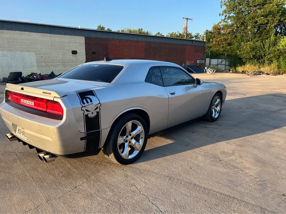 2012 Dodge Challenger 3rd Gen - Image 4 of 9