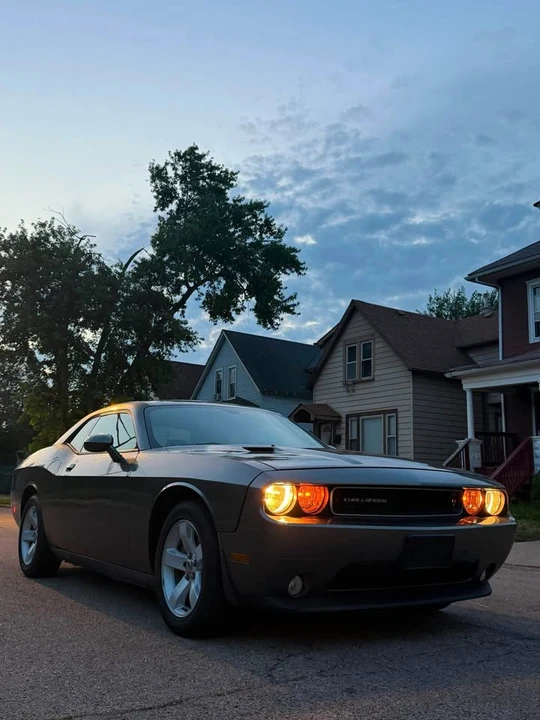 2012 Dodge Challenger 3rd Gen - Image 6 of 10