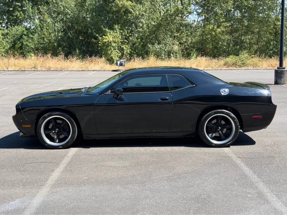 2012 Dodge Challenger 3rd Gen - Image 4 of 16