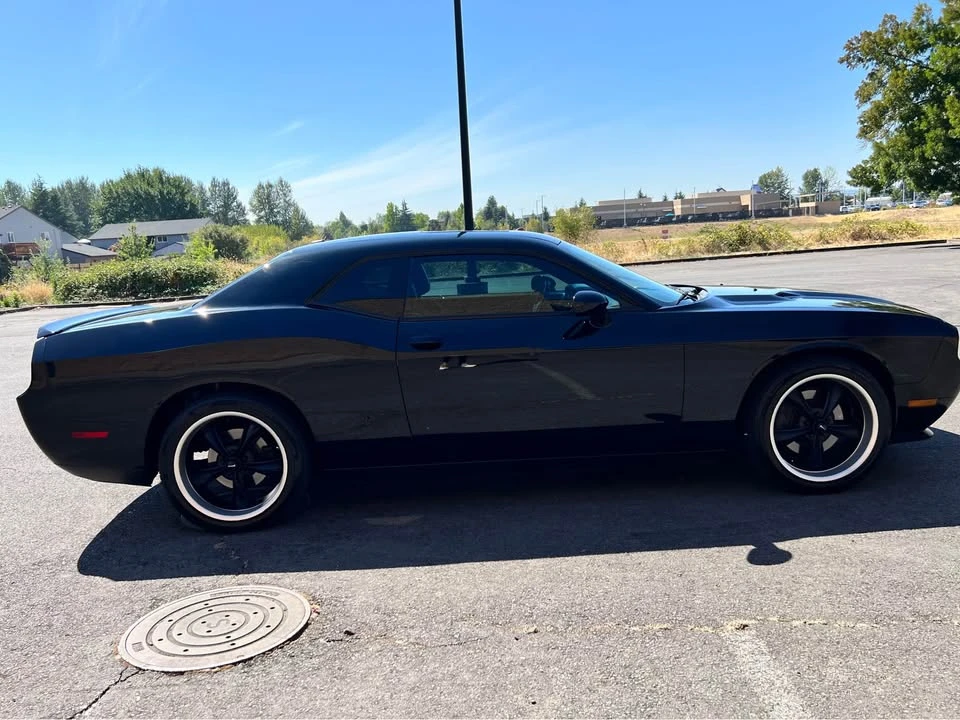 2012 Dodge Challenger 3rd Gen - Image 5 of 10
