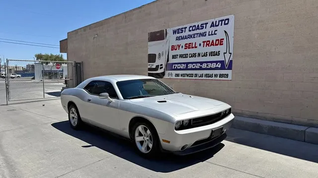 2012 Dodge Challenger SXT Coupe 2D