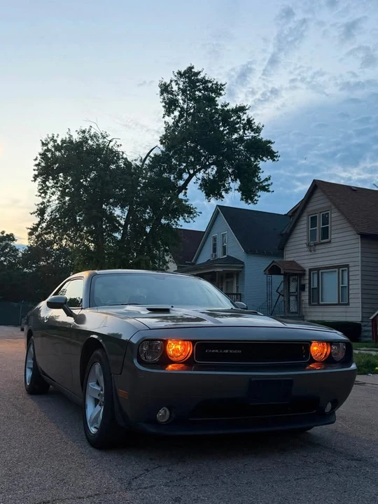 2012 Dodge Challenger 3rd Gen - Image 4 of 10
