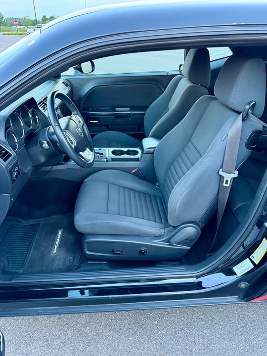 2012 Dodge Challenger 3rd Gen - Image 9 of 20
