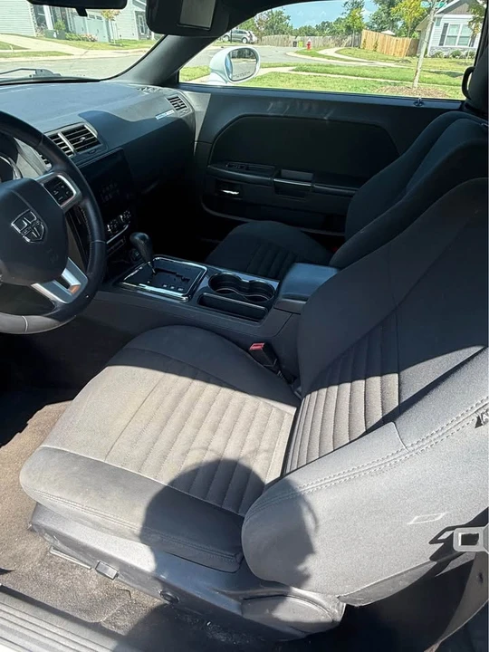 2012 Dodge Challenger 3rd Gen - Image 10 of 14