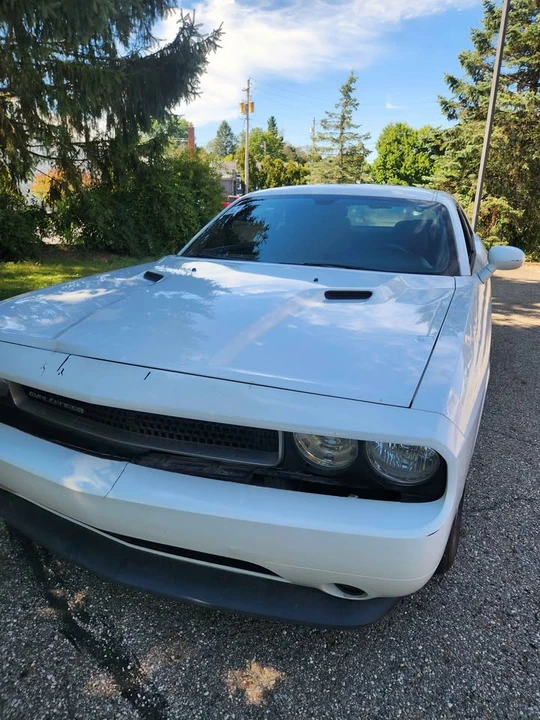 2012 Dodge Challenger 3rd Gen - Image 4 of 10