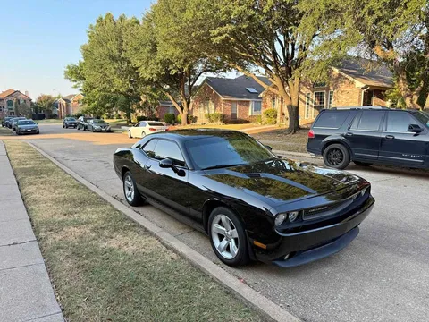 2012 Dodge Challenger SXT Coupe 2D