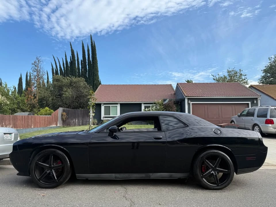 2012 Dodge Challenger 3rd Gen - Image 5 of 10