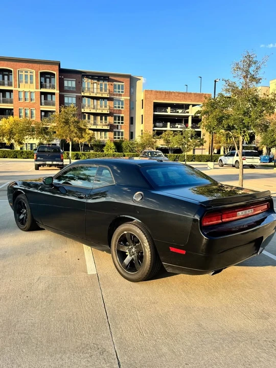 2012 Dodge Challenger 3rd Gen - Image 10 of 16