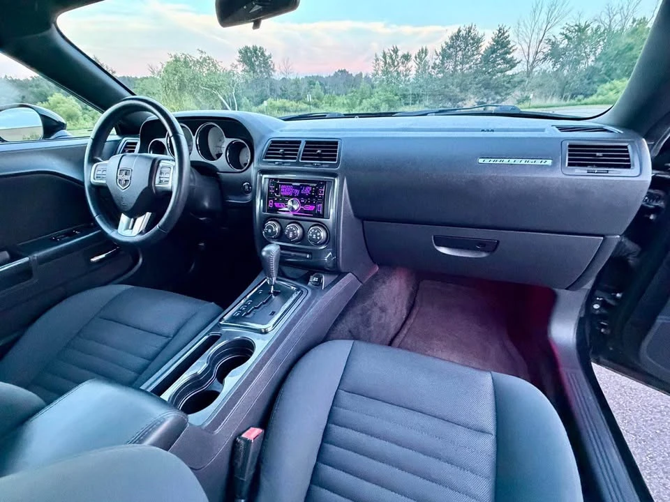 2012 Dodge Challenger 3rd Gen - Image 13 of 20