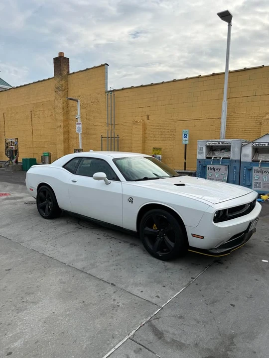 2012 Dodge Challenger 3rd Gen - Image 4 of 13