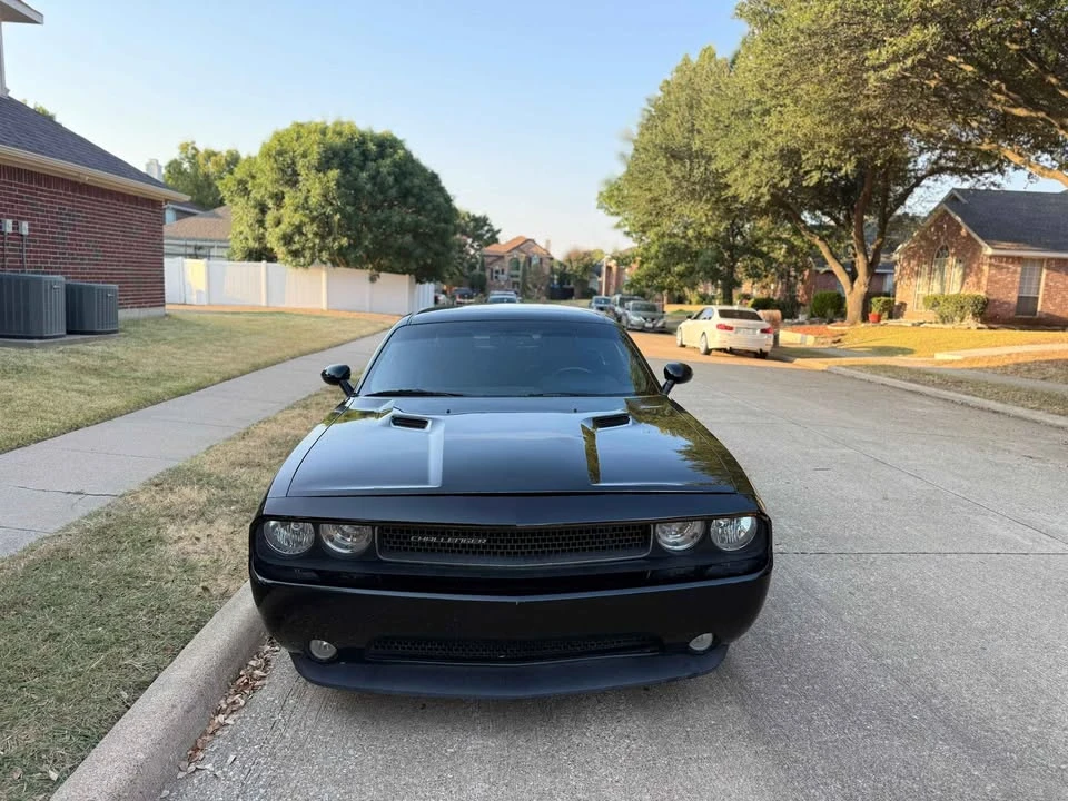 2012 Dodge Challenger 3rd Gen - Image 3 of 12