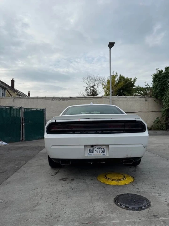 2012 Dodge Challenger 3rd Gen - Image 7 of 13