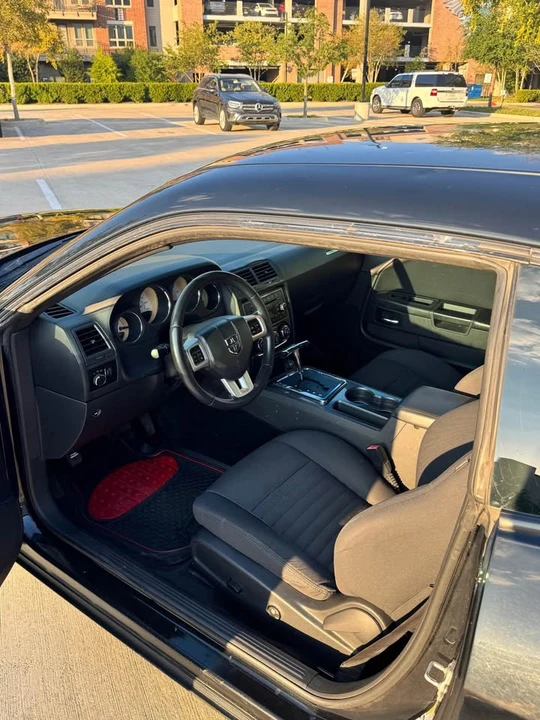 2012 Dodge Challenger 3rd Gen - Image 12 of 17