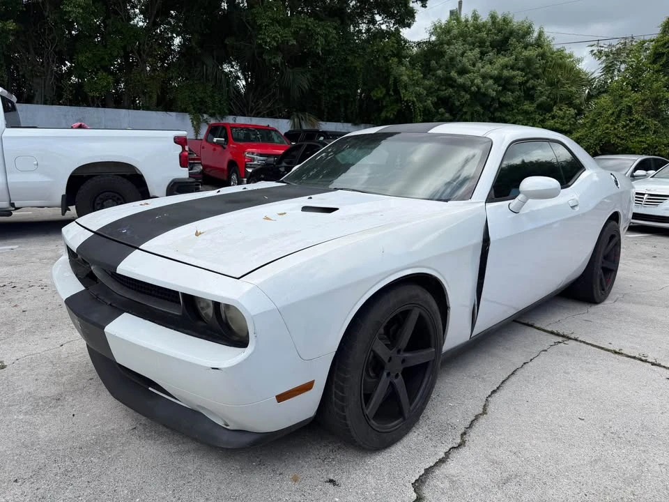 2012 Dodge Challenger 3rd Gen - Image 4 of 6