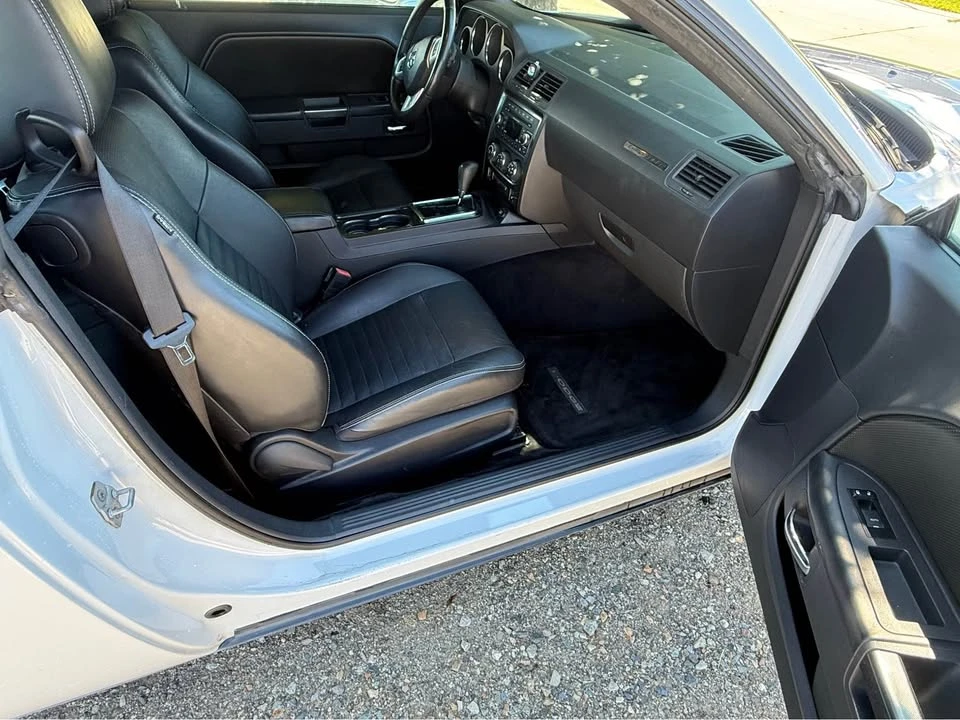 2012 Dodge Challenger 3rd Gen - Image 4 of 7