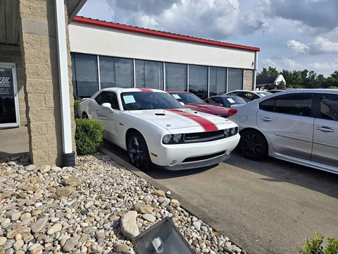 2012 Dodge Challenger SXT Coupe 2D