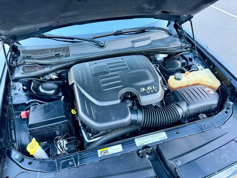 2012 Dodge Challenger 3rd Gen - Image 16 of 20