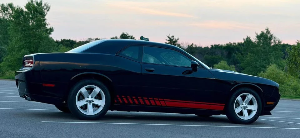 2012 Dodge Challenger 3rd Gen - Image 7 of 20