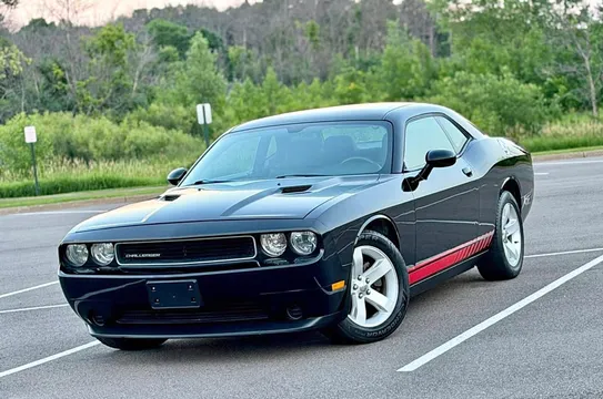 2012 Dodge Challenger SXT Coupe 2D