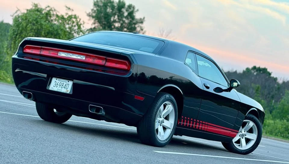 2012 Dodge Challenger 3rd Gen - Image 4 of 20