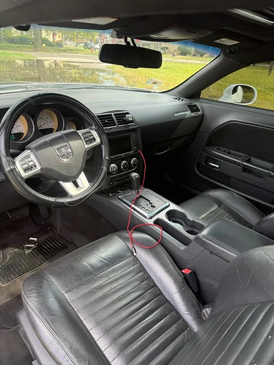2012 Dodge Challenger 3rd Gen - Image 9 of 11