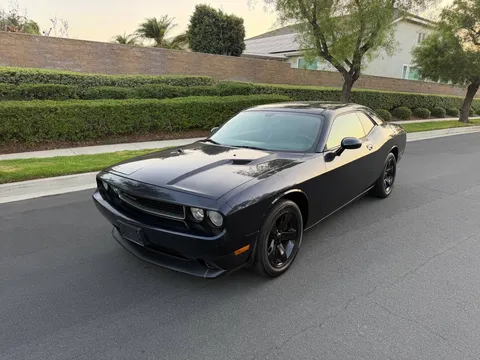 2012 Dodge Challenger SXT