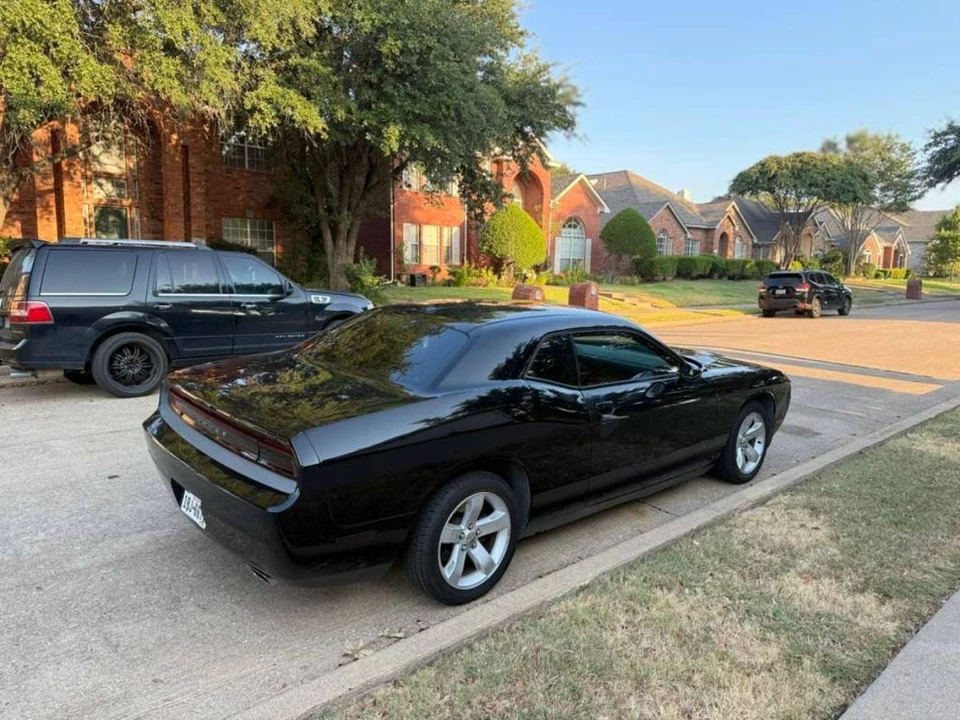 2012 Dodge Challenger 3rd Gen - Image 6 of 12