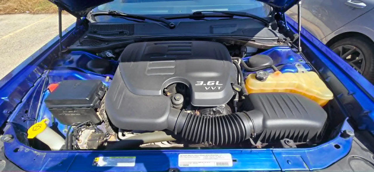 2012 Dodge Challenger 3rd Gen - Image 4 of 14