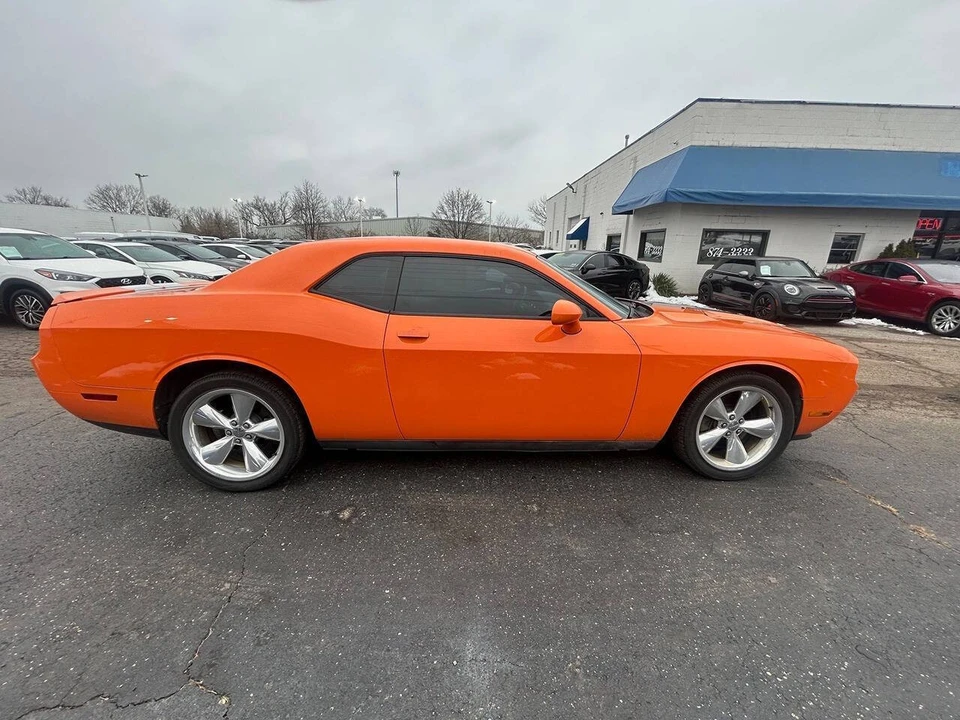 2012 Dodge Challenger 3rd Gen - Image 4 of 12