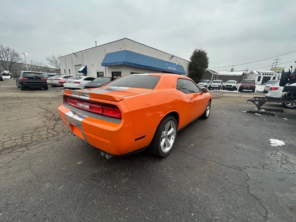 2012 Dodge Challenger 3rd Gen - Image 10 of 12