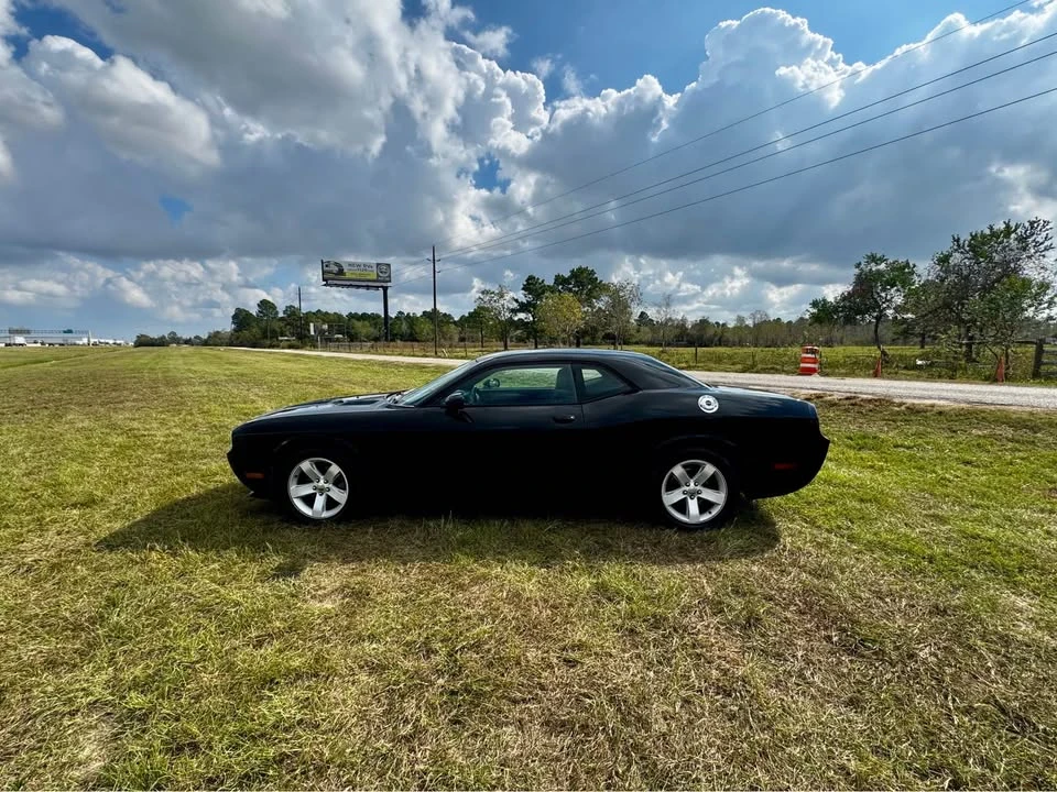 2012 Dodge Challenger 3rd Gen - Image 4 of 17