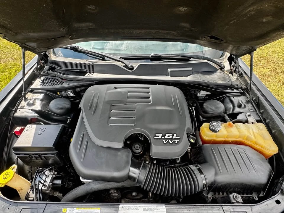 2012 Dodge Challenger 3rd Gen - Image 15 of 17
