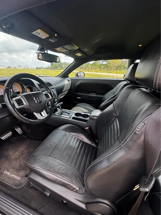 2012 Dodge Challenger 3rd Gen - Image 10 of 17