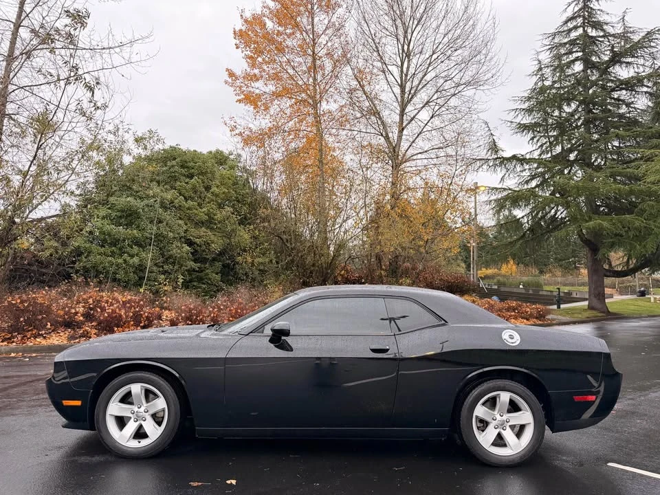 2012 Dodge Challenger 3rd Gen - Image 4 of 13