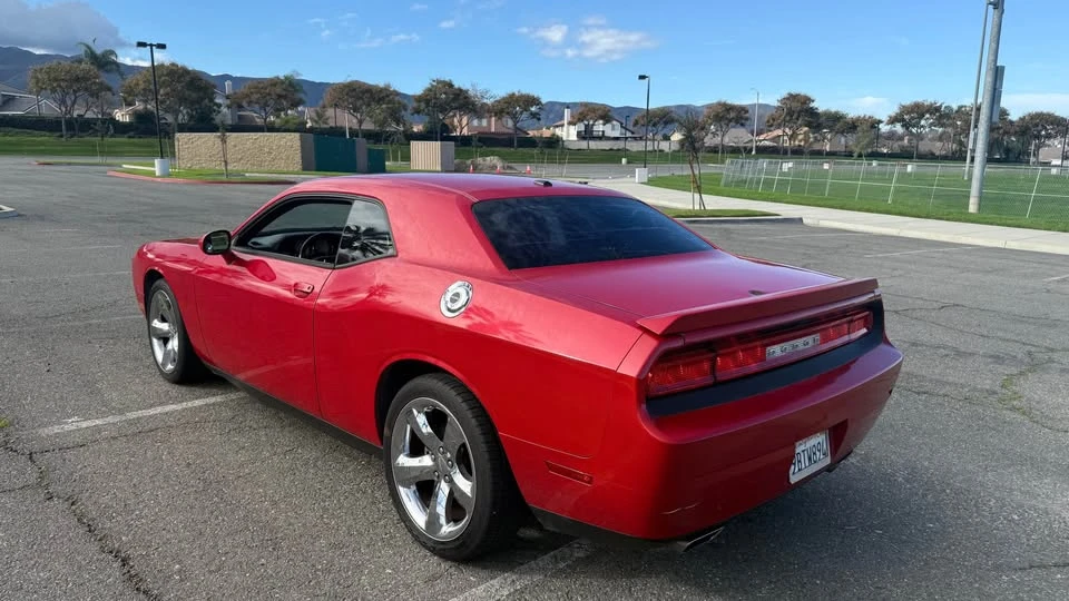 2012 Dodge Challenger 3rd Gen - Image 4 of 11