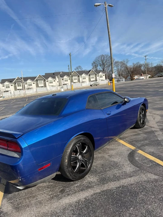 2012 Dodge Challenger 3rd Gen - Image 5 of 15