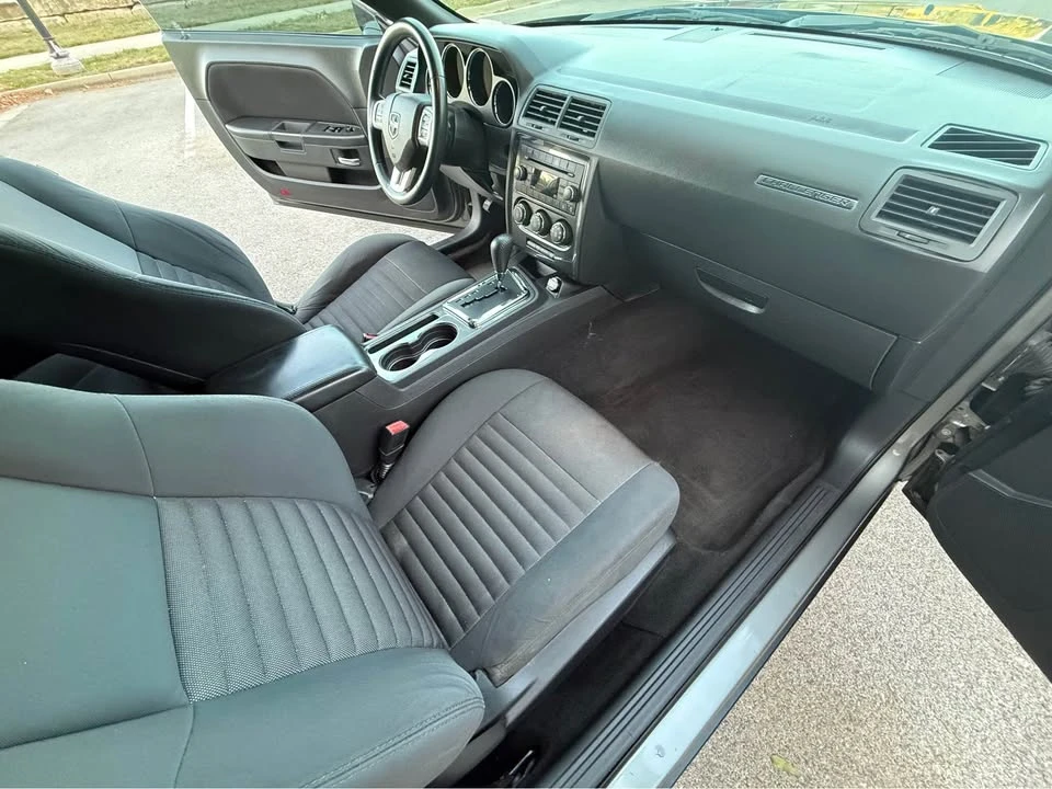 2012 Dodge Challenger 3rd Gen - Image 13 of 20
