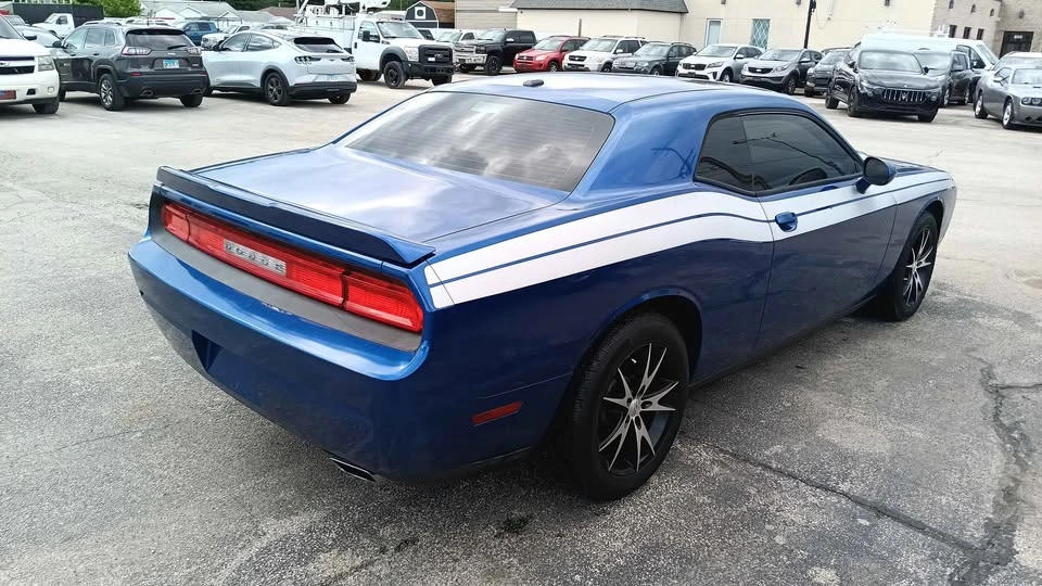 2012 Dodge Challenger 3rd Gen - Image 10 of 12