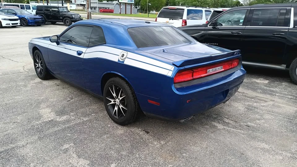 2012 Dodge Challenger 3rd Gen - Image 9 of 12