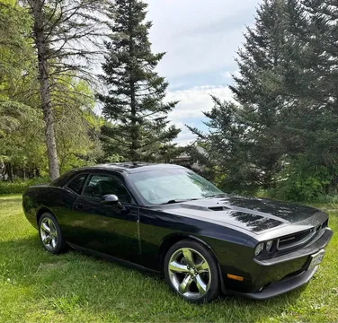 2012 Dodge Challenger SXT Plus