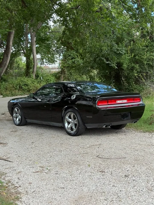 2012 Dodge Challenger 3rd Gen - Image 5 of 19